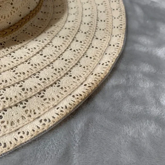 Somas Accessories Greece Beige Crochet Wide Brim Sun Hat Pearl Charm Sz 57 Lace - Picture 15 of 16